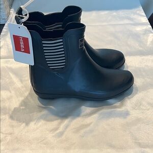 Black HISEA Womens Ankle Chelsea Boots Size 8 Waterproof Outdoor Rain Mud Garden